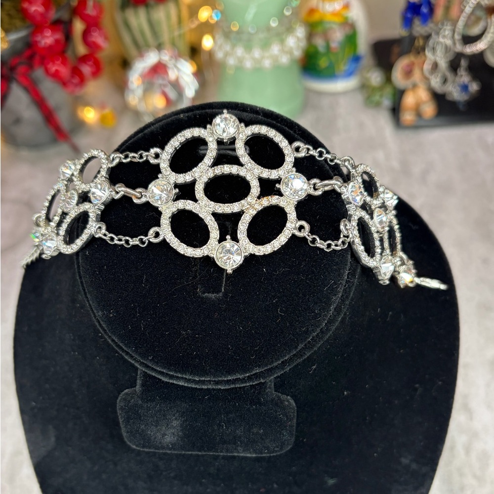Rhinestone Circle Link Bracelet Silver Tone Jewelry Bling Fancy